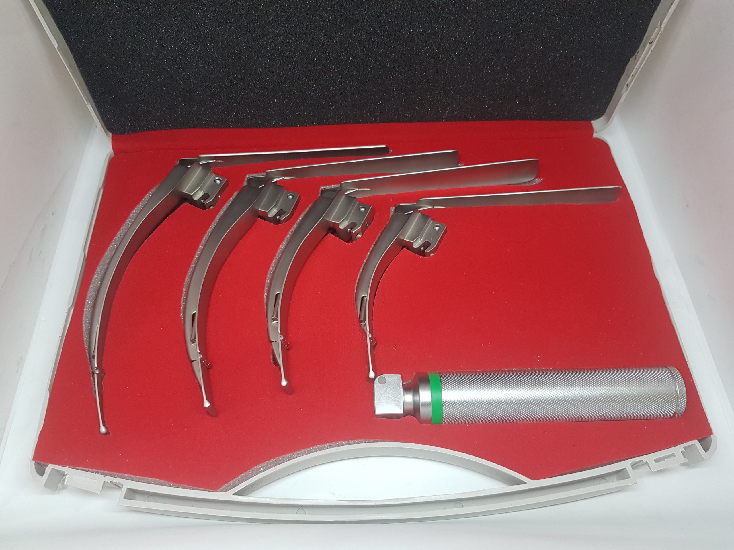 McCoy-Fiber-Optic-Laryngoscope-Set-with-Flex-Tip-Blade-2-3-4-5-Handle-1-1-scaled-1.jpg